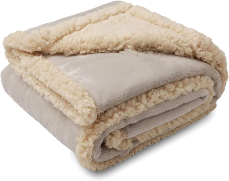 Soft Flannel Cotton Sherpa Pet Blanket for Dogs